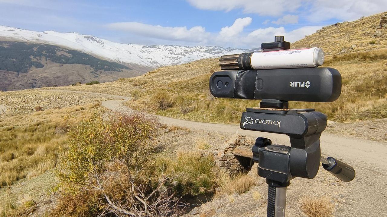 flir camera ina tripod